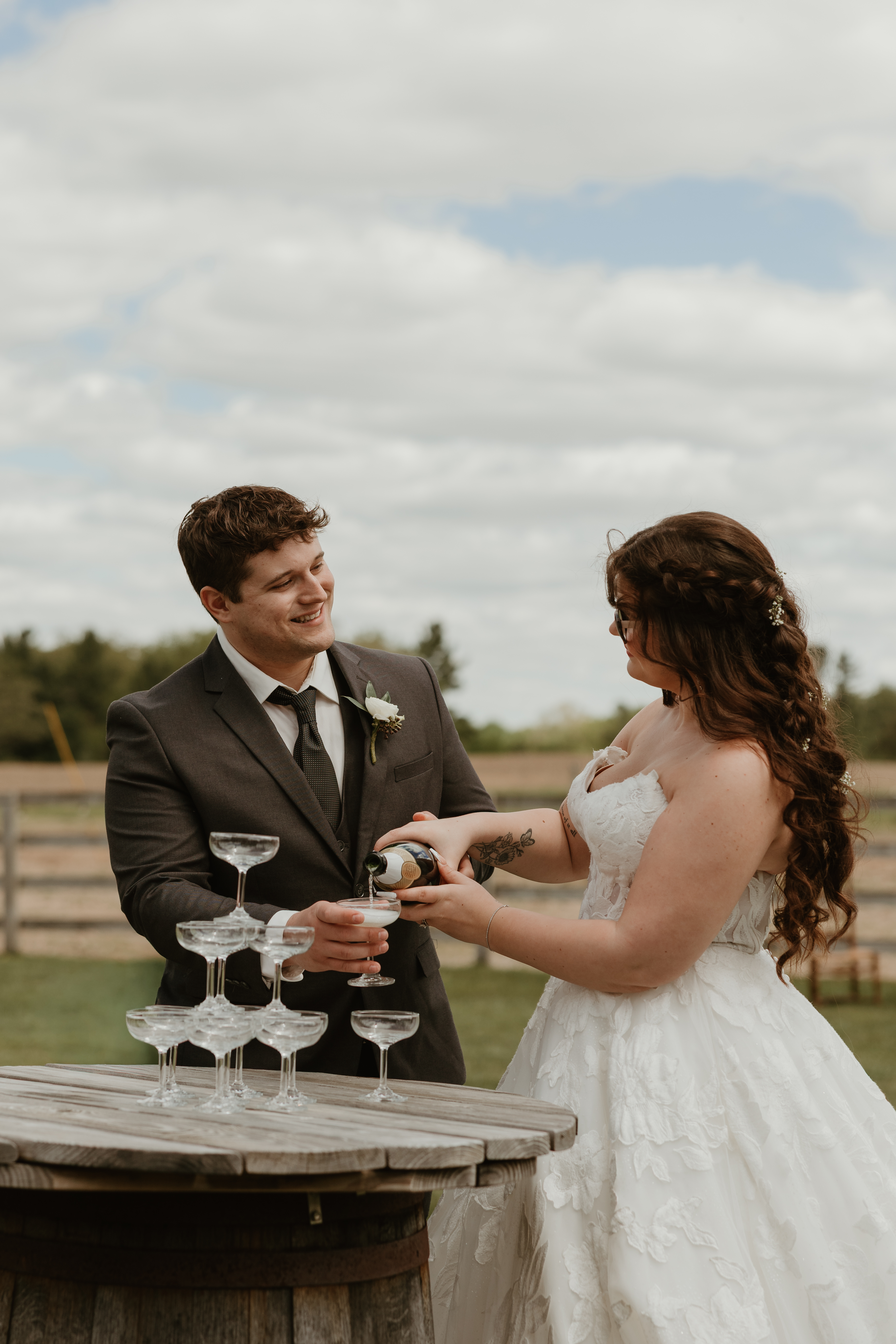 Wedding at Ridge View Ranch barn venue in Kent City, Michigan